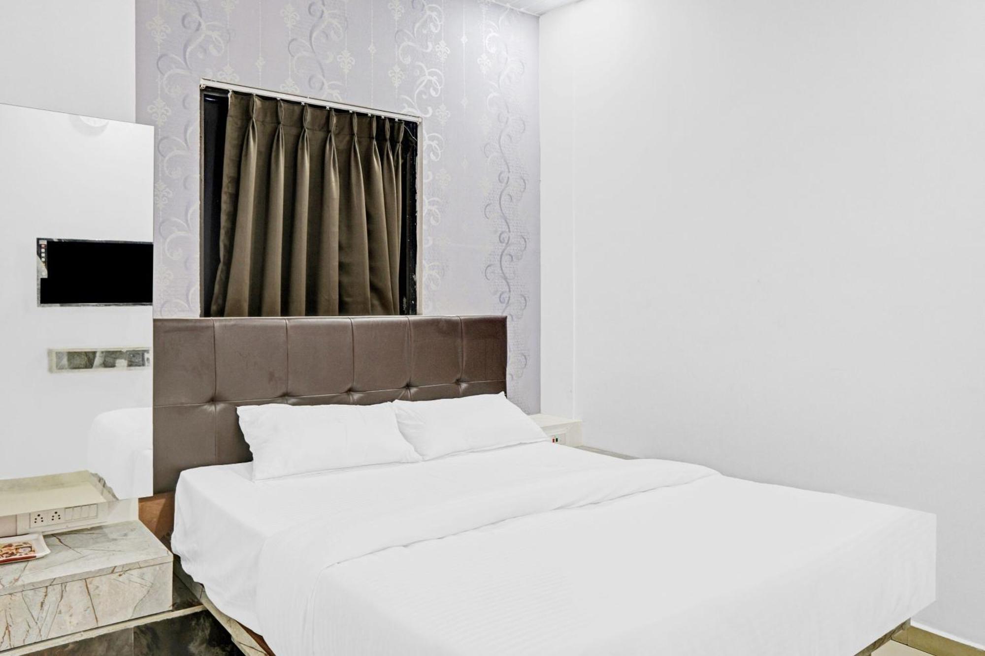 Collection O Sigma Inn Сурат Экстерьер фото
